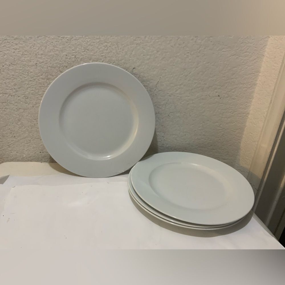 Simple Dining White Stoneware Dinner Plates 10.75" Dia. Set Of 4 G25